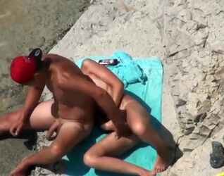 Public beach mutual pawing bring to some oral fuck-a-thon